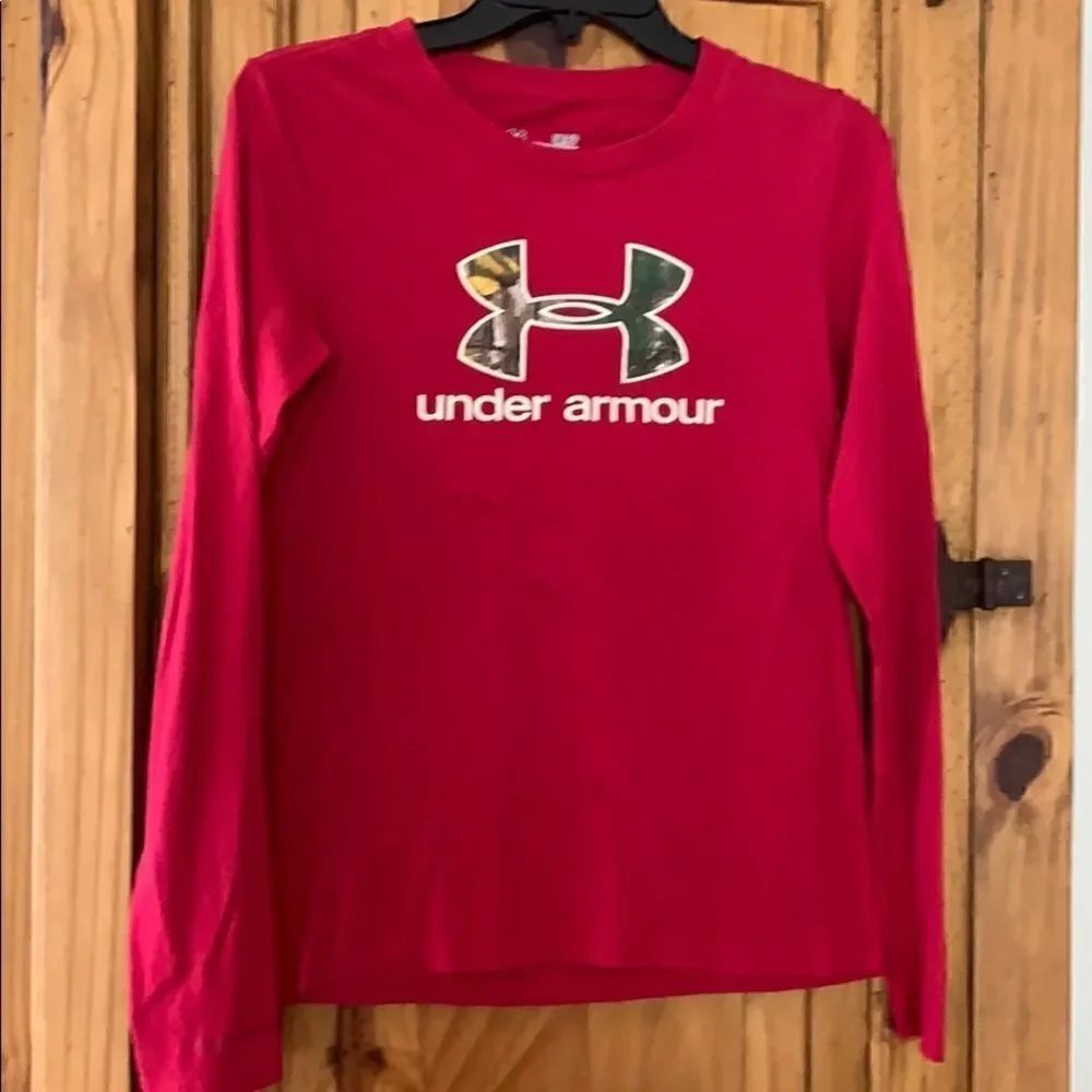 ***** 5 for $25 Under Armour Heatgear tee shirt